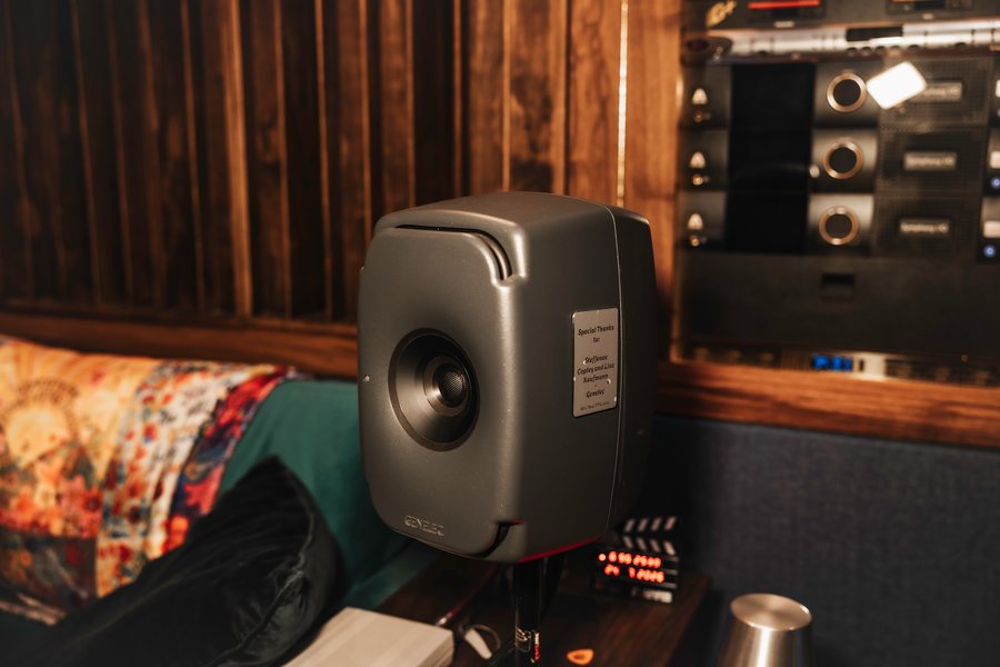 Surround monitoring
